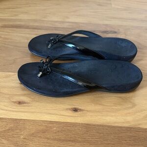 Vionic Black Women's Sandals with Bow Accent